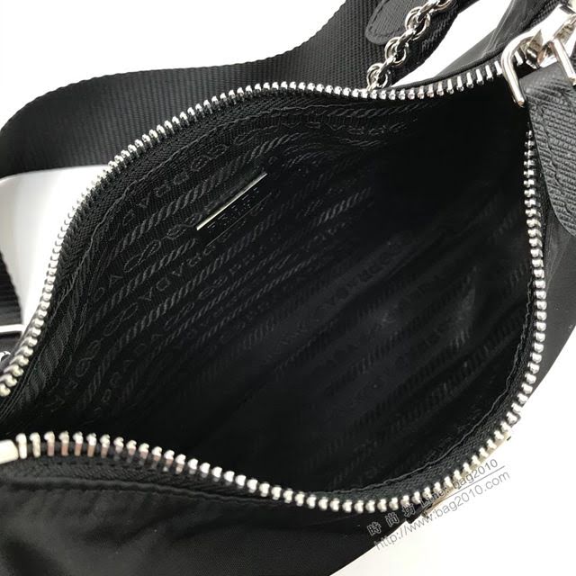 prada女包 普拉達專櫃新款斜挎包 1BH204 Prada新款nylon Hobo手拎包 腋下包  pyd2218
